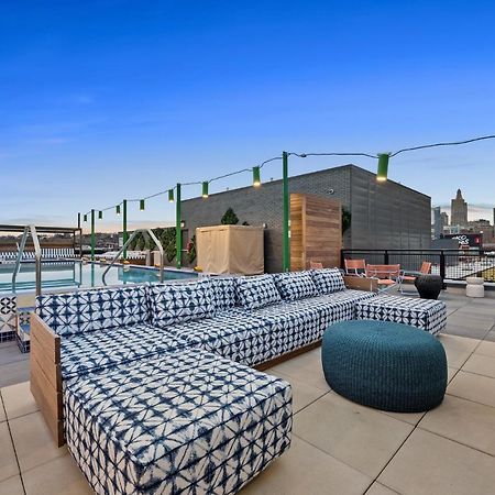 Upscale Two Bedroom Stay With Beautiful Rooftop 107 Kansas City Exterior photo