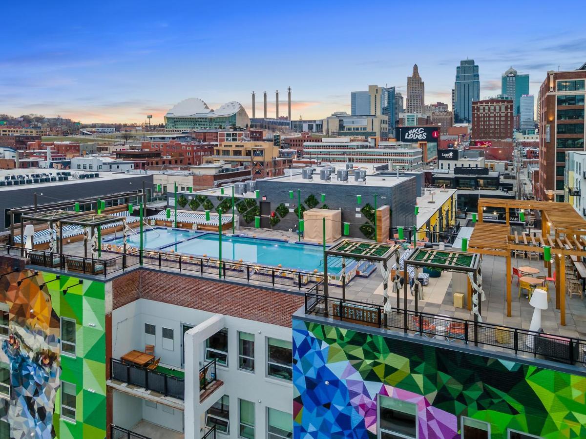 Upscale Two Bedroom Stay With Beautiful Rooftop 107 Kansas City Exterior photo