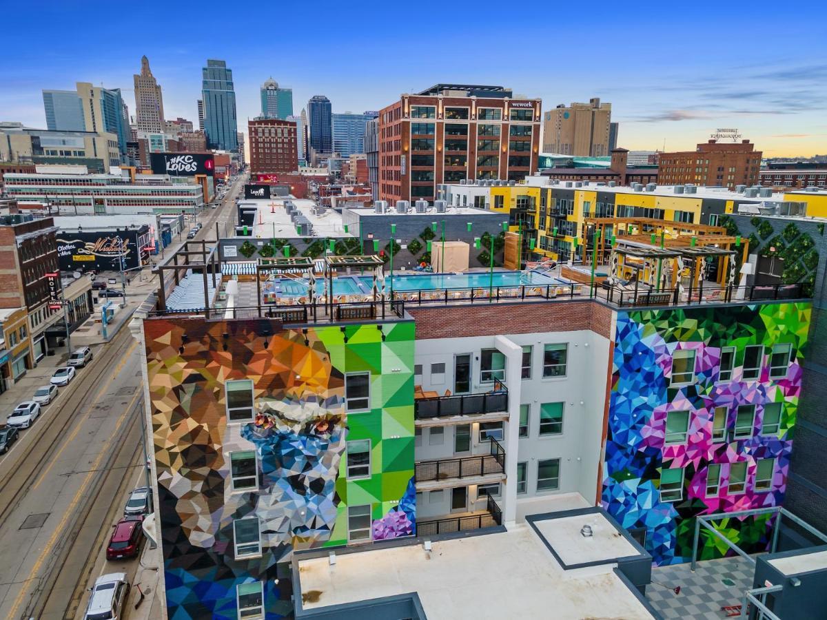 Upscale Two Bedroom Stay With Beautiful Rooftop 107 Kansas City Exterior photo